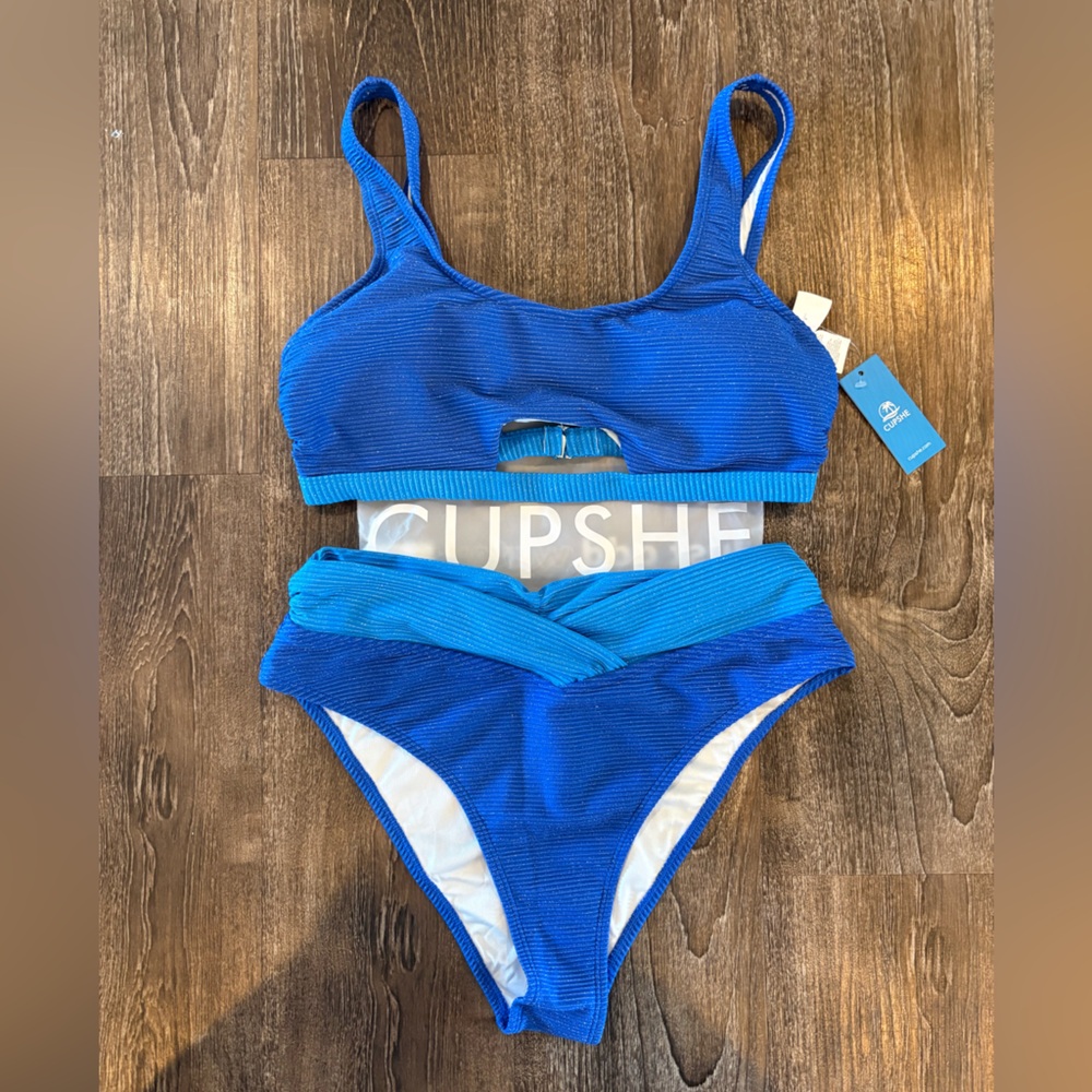 Cupshe Bright Blue Ribbed Bikini Set. NWT.